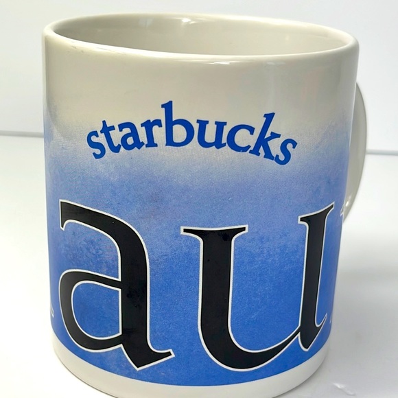 Oversized Starbucks Maui City Mug Collector Series 2005 blue & white coffee tea